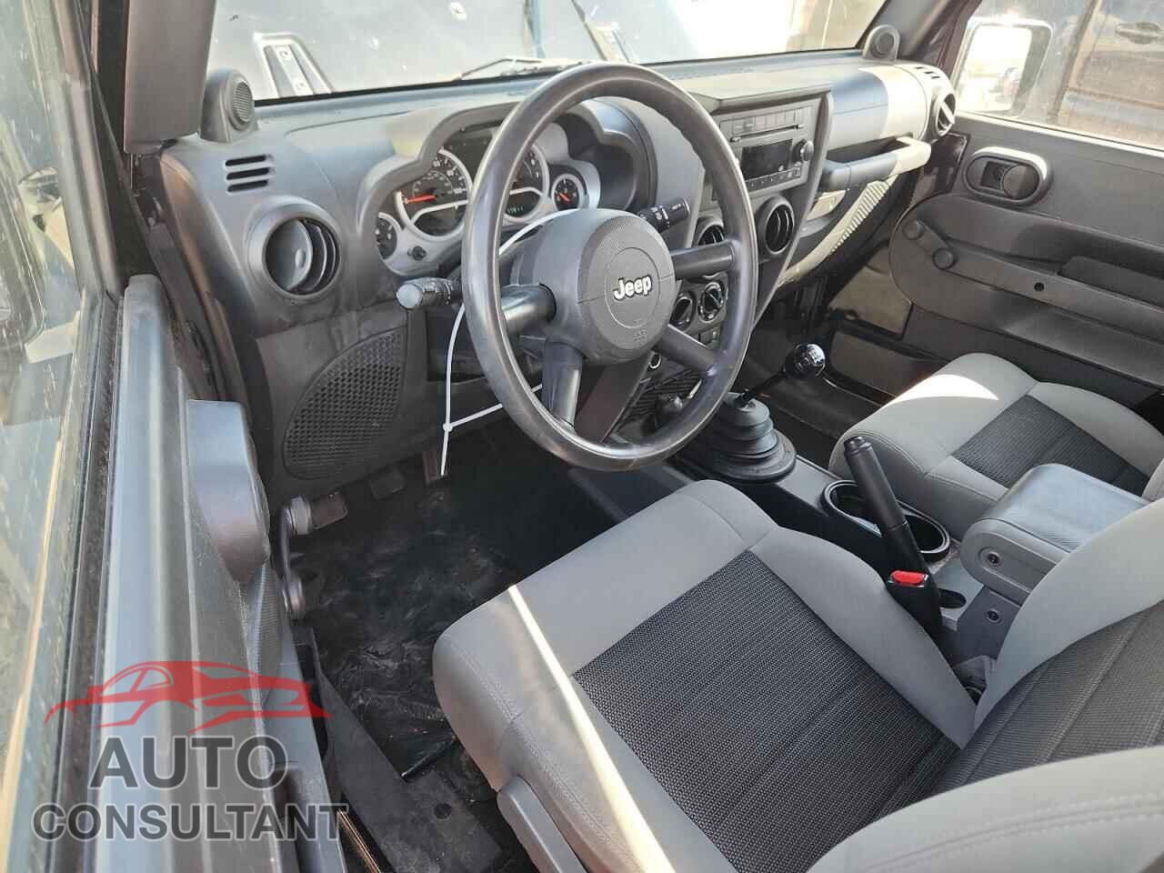 JEEP WRANGLER 2010 - 1J4AA2D15AL208272