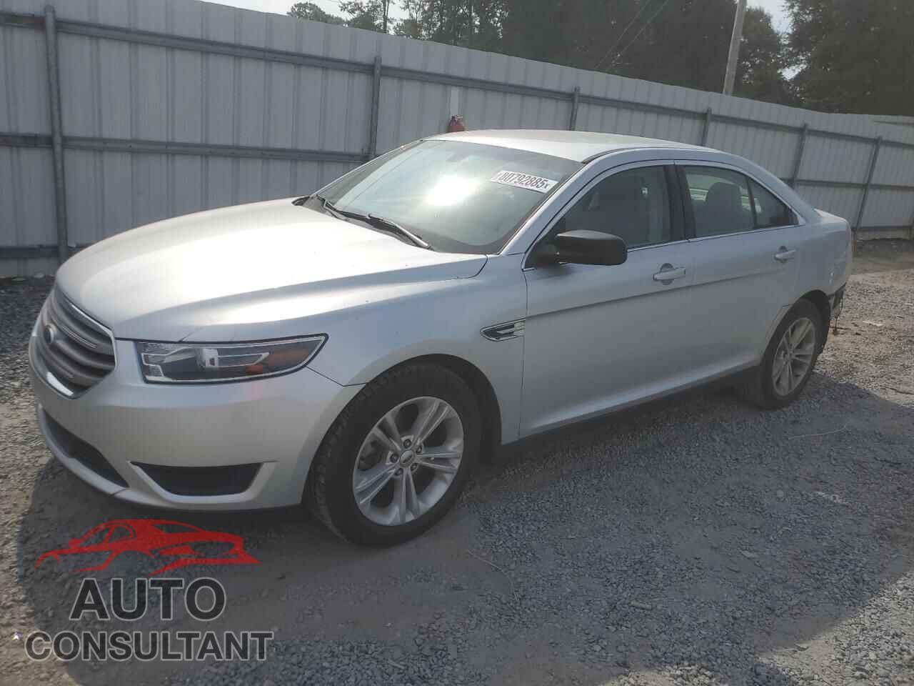 FORD TAURUS 2018 - 1FAHP2D87JG138403
