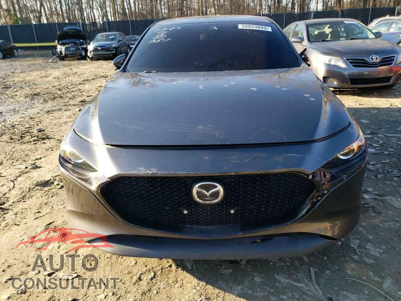 MAZDA 3 2019 - JM1BPAJM3K1120187
