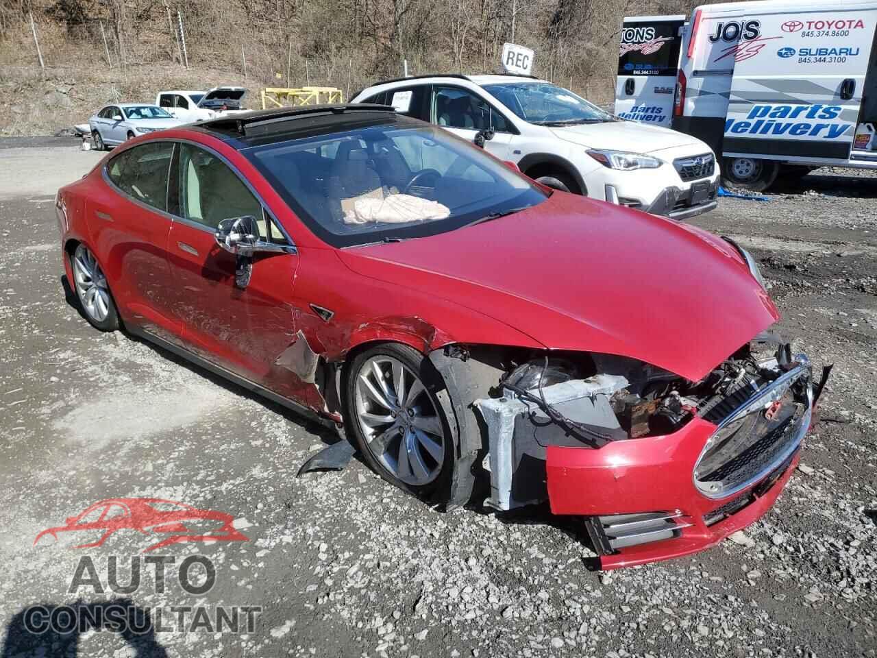 TESLA MODEL S 2013 - 5YJSA1DP3DFP09905