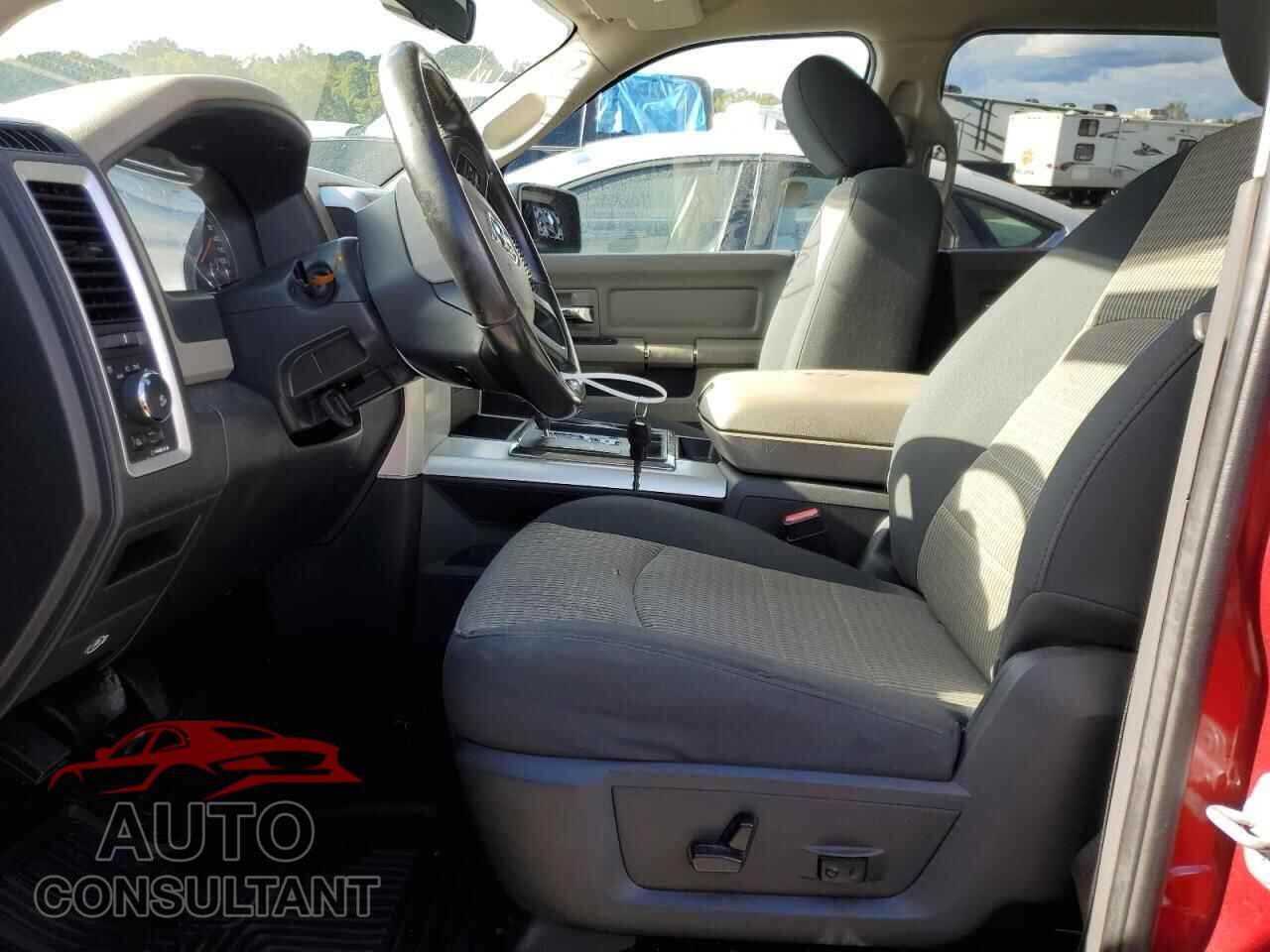 DODGE RAM 1500 2012 - 1C6RD7LT3CS162909