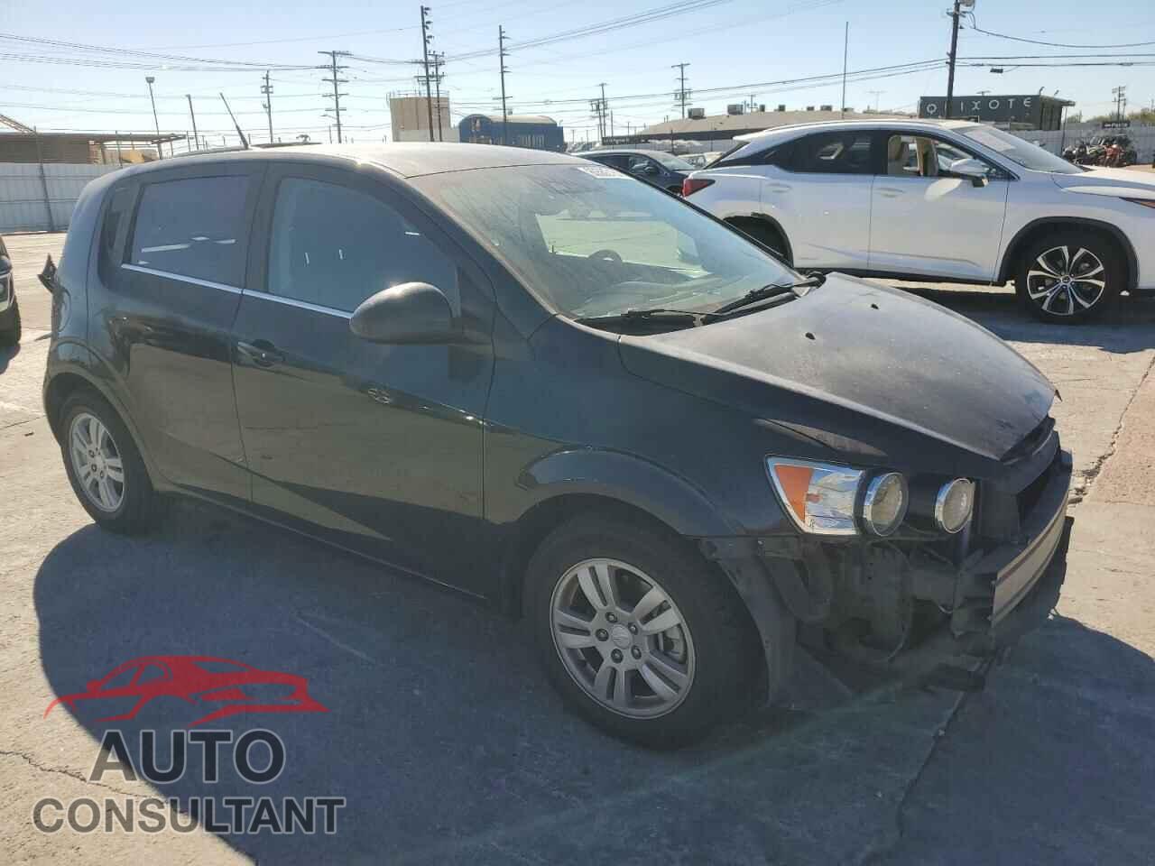CHEVROLET SONIC 2014 - 1G1JC6SB4E4134287