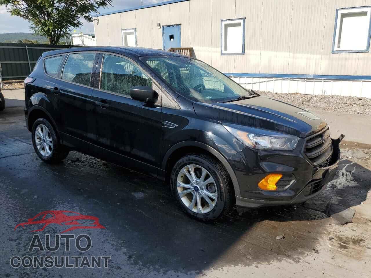 FORD ESCAPE 2018 - 1FMCU0F71JUB83047