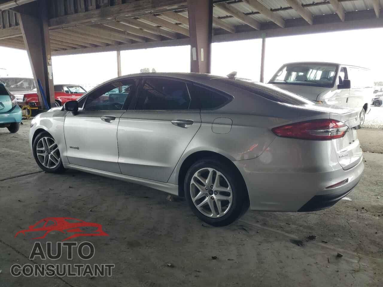 FORD FUSION 2019 - 3FA6P0LU1KR200057