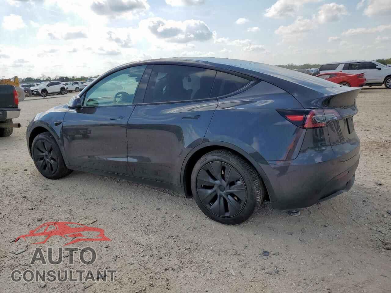 TESLA MODEL Y 2025 - 7SAYGDED7SA342535