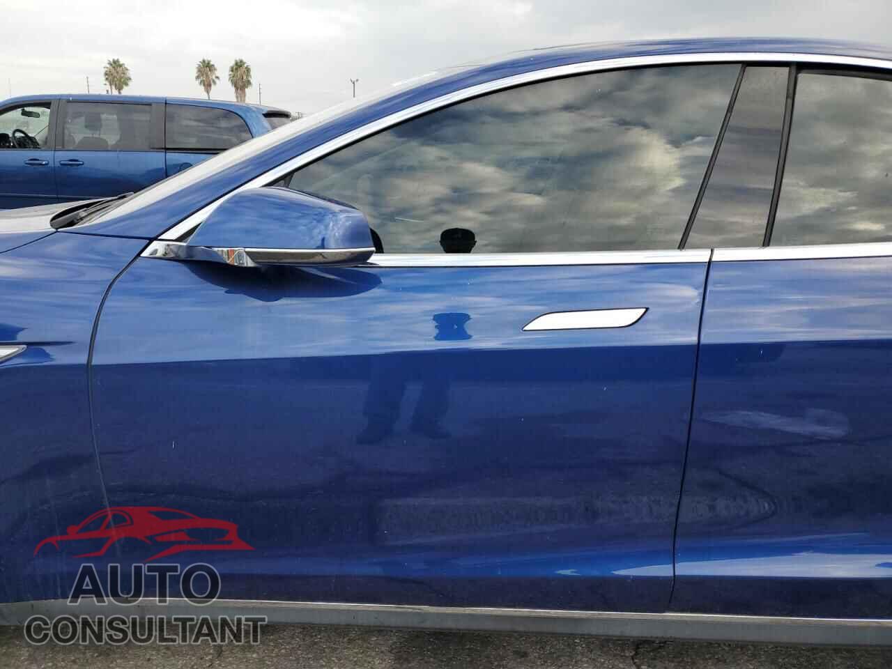 TESLA MODEL S 2015 - 5YJSA1E15FF101817
