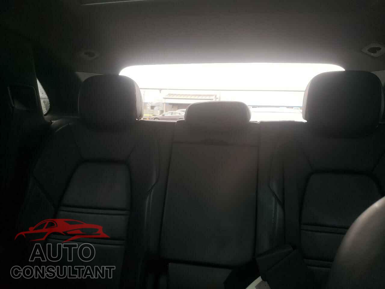 PORSCHE CAYENNE 2020 - WP1AA2AY0LDA08922