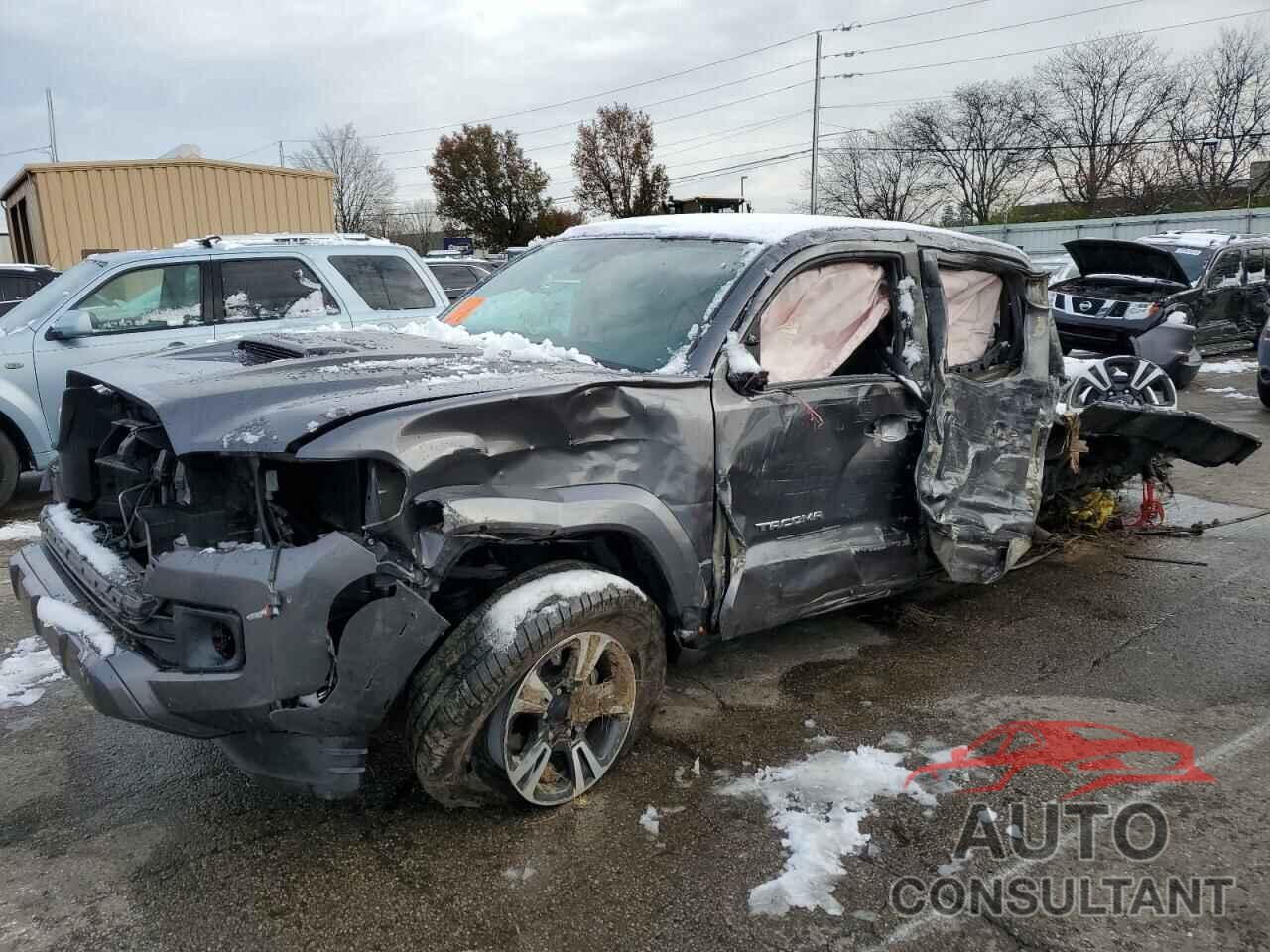 TOYOTA TACOMA 2018 - 5TFCZ5AN5JX141682