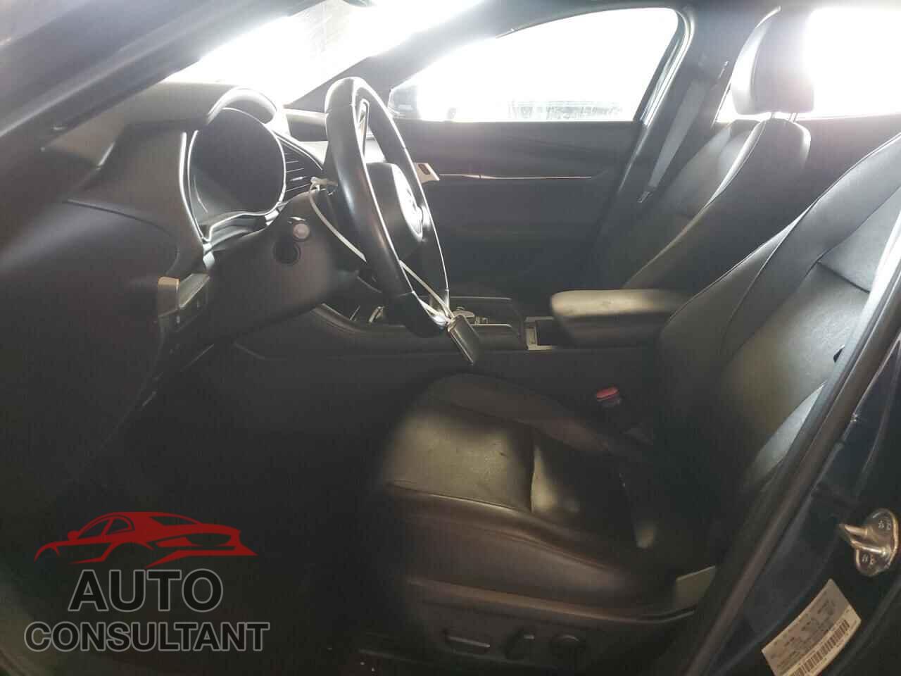 MAZDA 3 2019 - JM1BPANM9K1138607