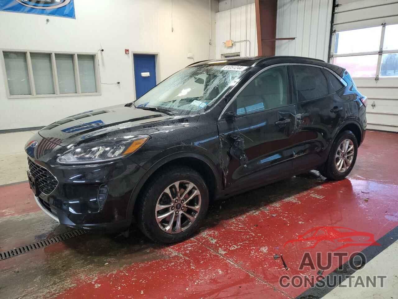FORD ESCAPE 2022 - 1FMCU9G64NUB26017