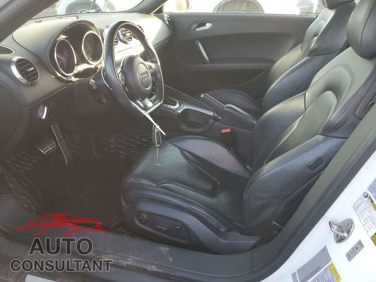 AUDI TT 2015 - TRUBFAFK5F1000560