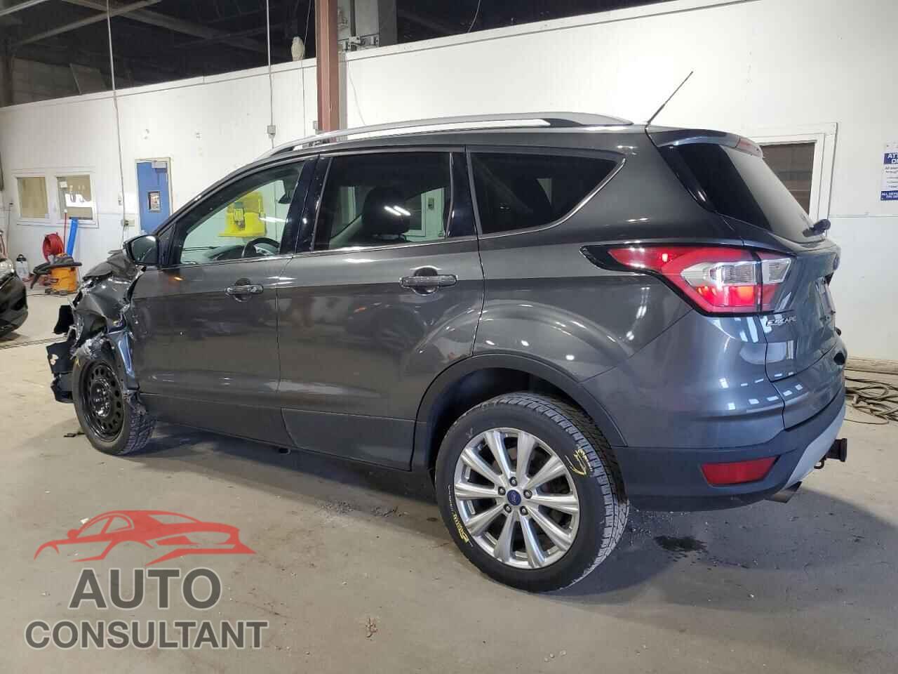 FORD ESCAPE 2017 - 1FMCU9J92HUB60786