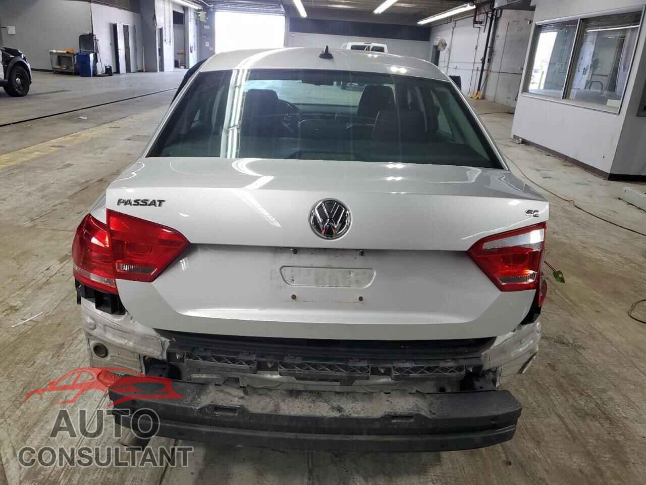 VOLKSWAGEN PASSAT 2013 - 1VWBP7A30DC120470