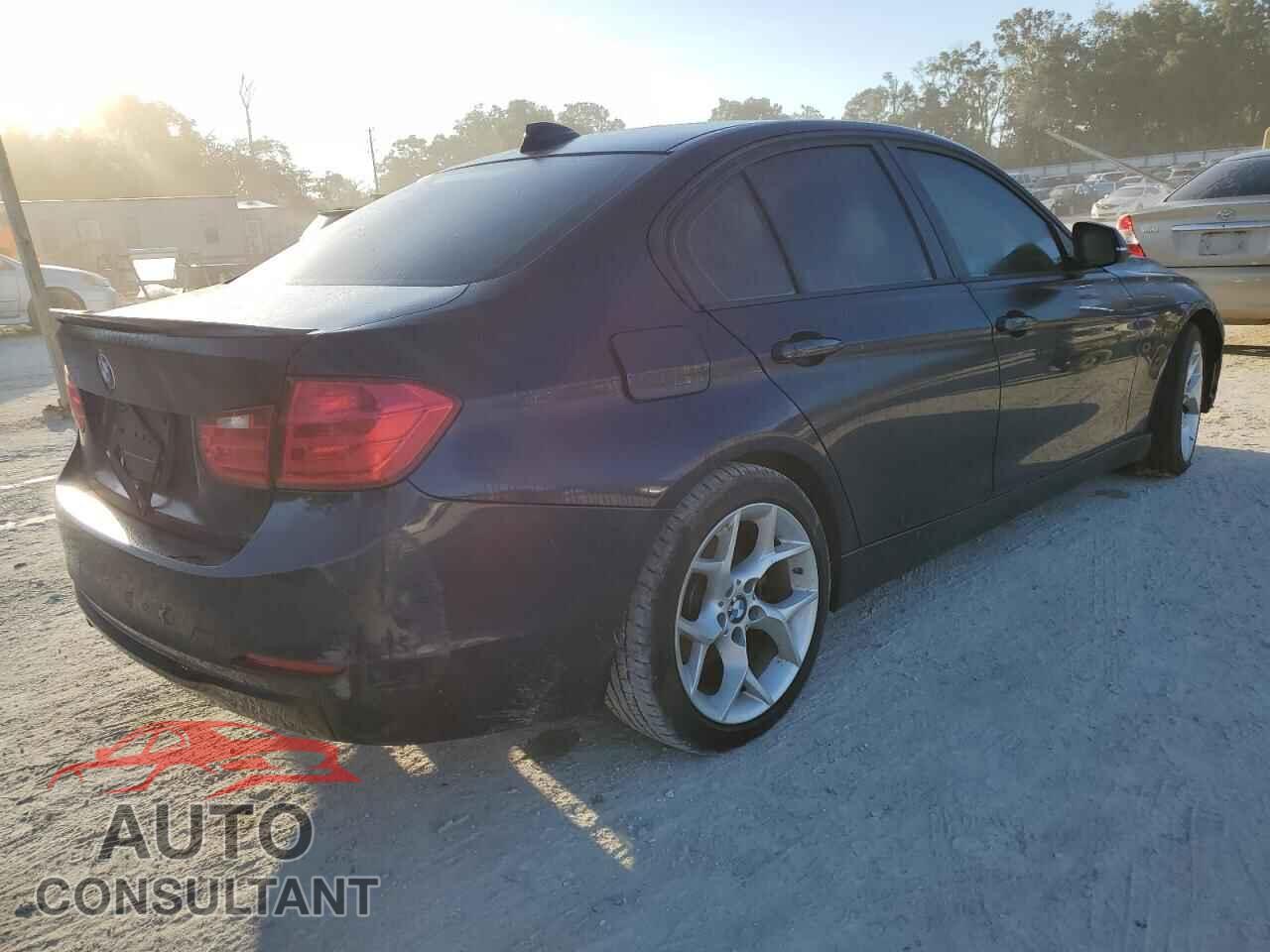 BMW 3 SERIES 2013 - WBA3B1C55DF461876