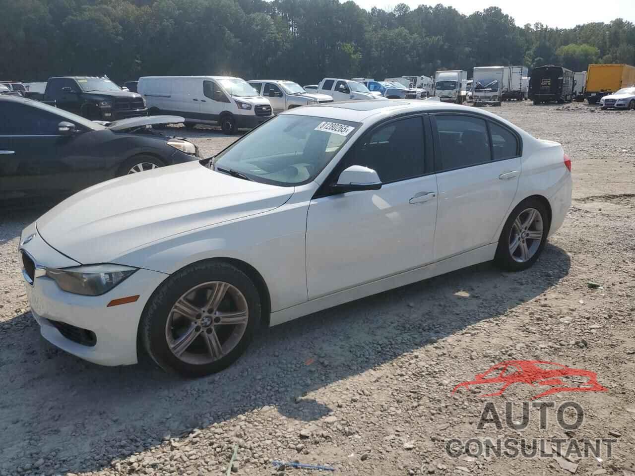 BMW 3 SERIES 2013 - WBA3A5G52DNP24500
