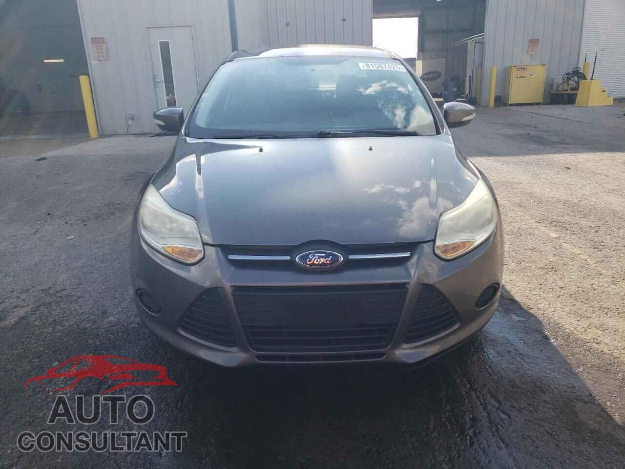 FORD FOCUS 2014 - 1FADP3F23EL319363
