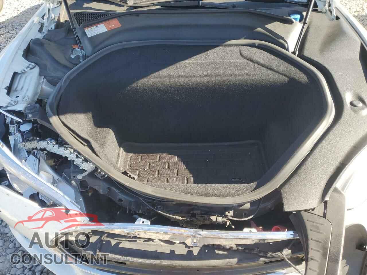 TESLA MODEL S 2015 - 5YJSA4S27FF090446
