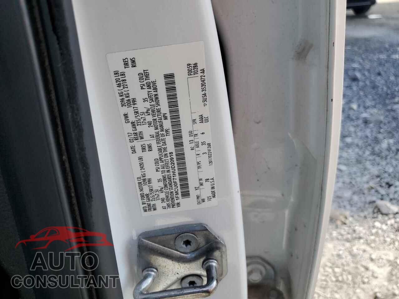 FORD ESCAPE 2017 - 1FMCU0F71HUD20918