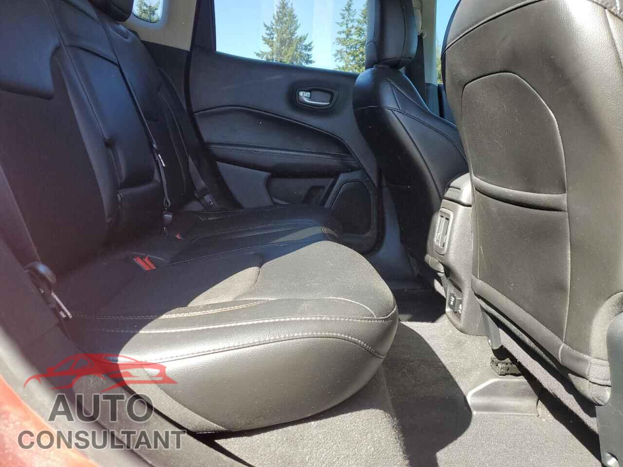 JEEP COMPASS 2018 - 3C4NJDBB2JT392959