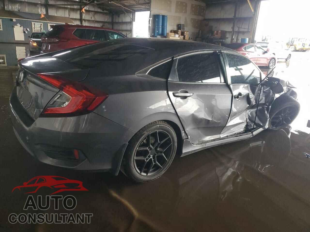 HONDA CIVIC 2018 - 19XFC2F58JE041856