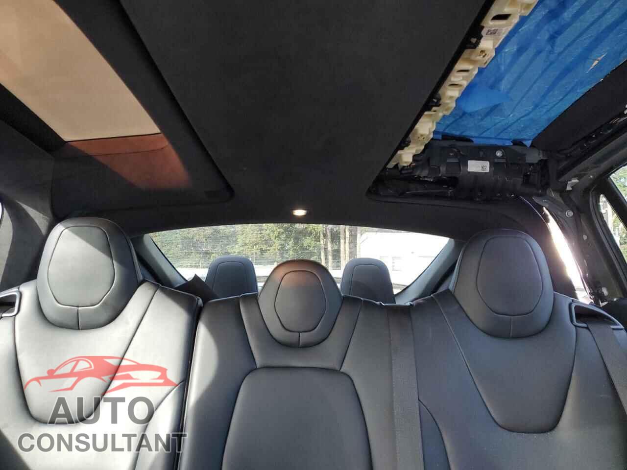 TESLA MODEL X 2019 - 5YJXCAE27KF184671