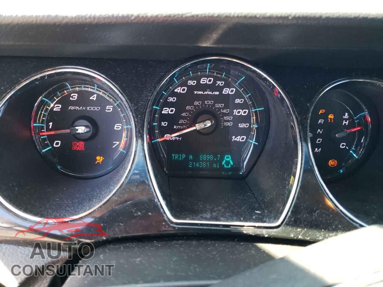 FORD TAURUS 2011 - 1FAHP2FW2BG132991