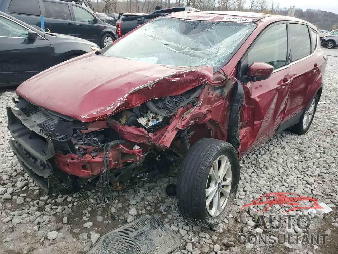 FORD ESCAPE 2017 - 1FMCU0GD2HUB58818