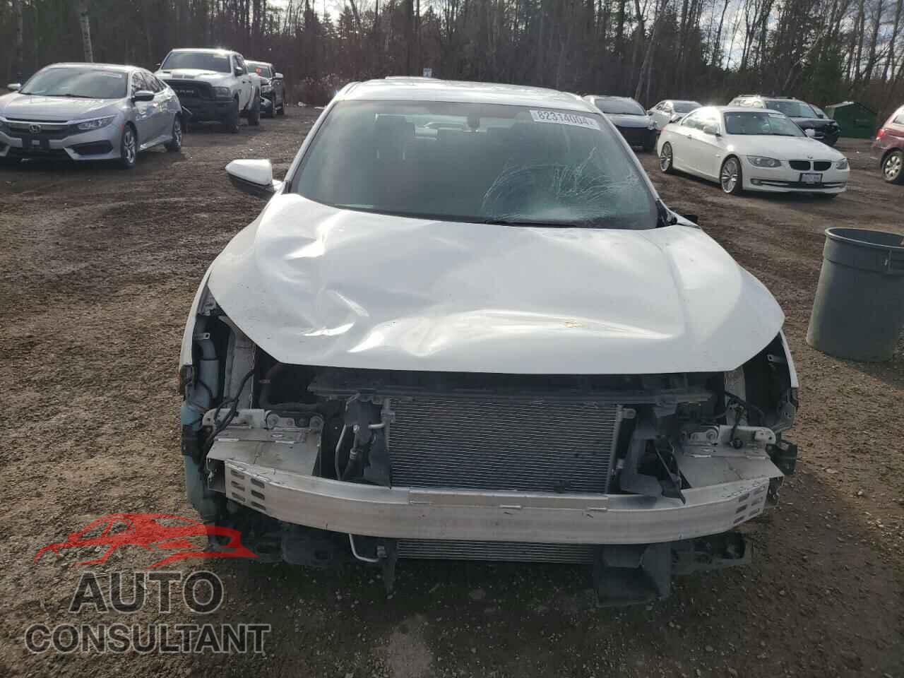 HONDA CIVIC 2018 - 2HGFC2F57JH007929