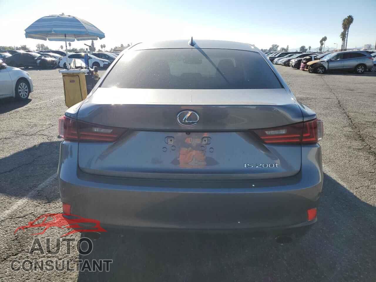LEXUS IS 2016 - JTHBA1D24G5003616