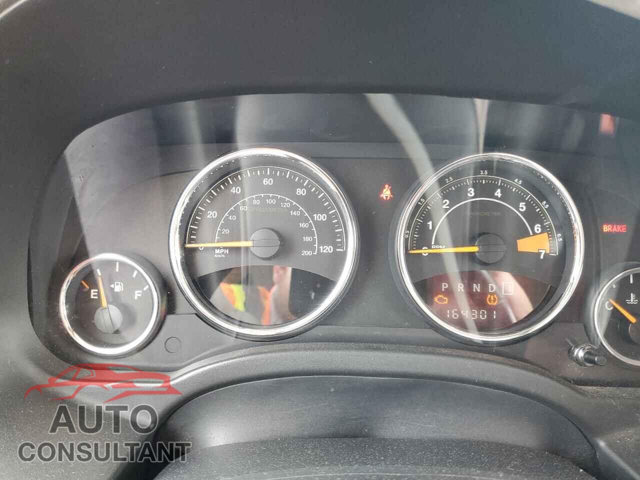 JEEP COMPASS 2015 - 1C4NJCEA3FD190948
