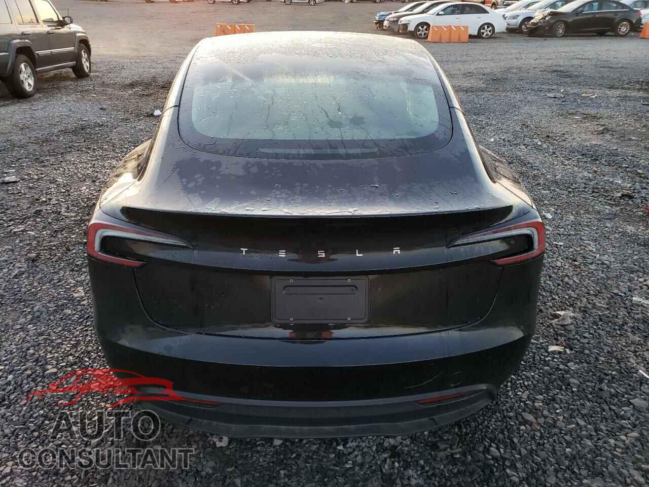 TESLA MODEL 3 2024 - 5YJ3E1EA0RF772132