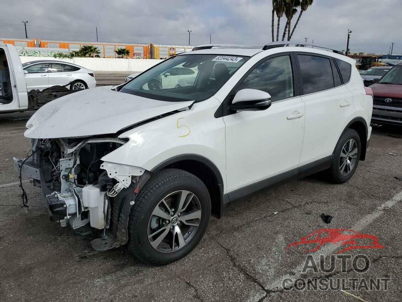 TOYOTA RAV4 2018 - JTMWFREV4JJ738901