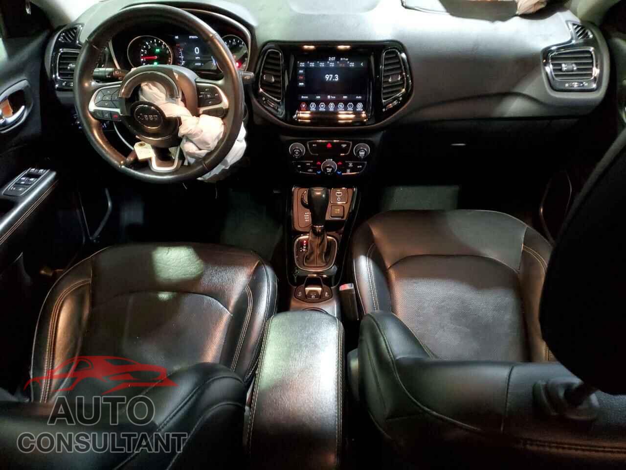 JEEP COMPASS 2019 - 3C4NJDCB0KT806501