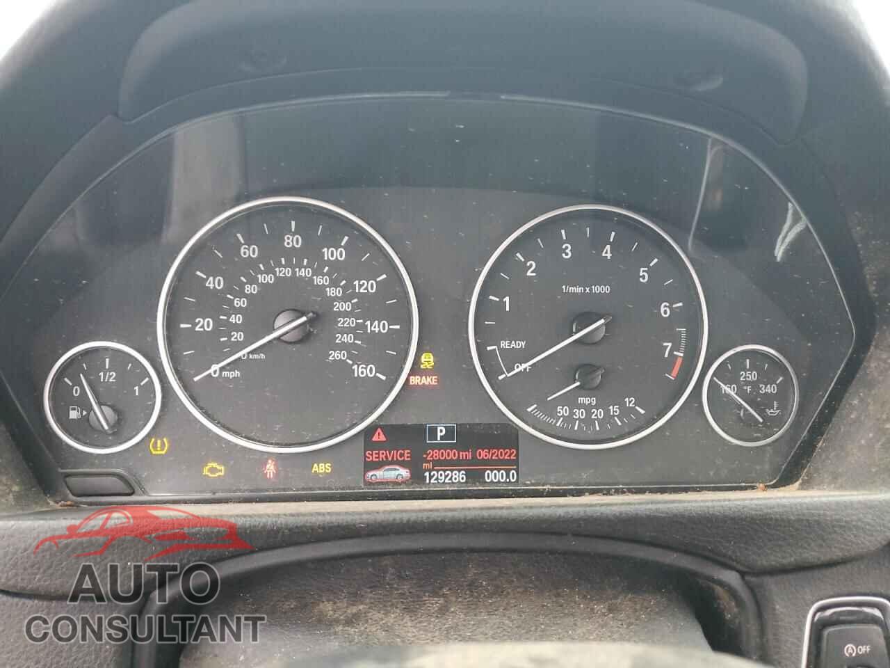 BMW 3 SERIES 2015 - WBA3A5C57FF609040
