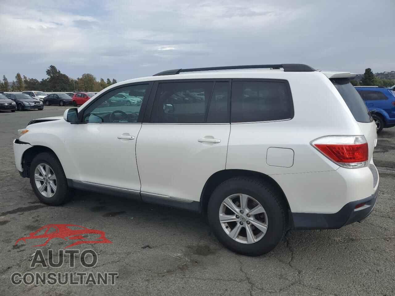TOYOTA HIGHLANDER 2013 - 5TDBK3EH4DS275909