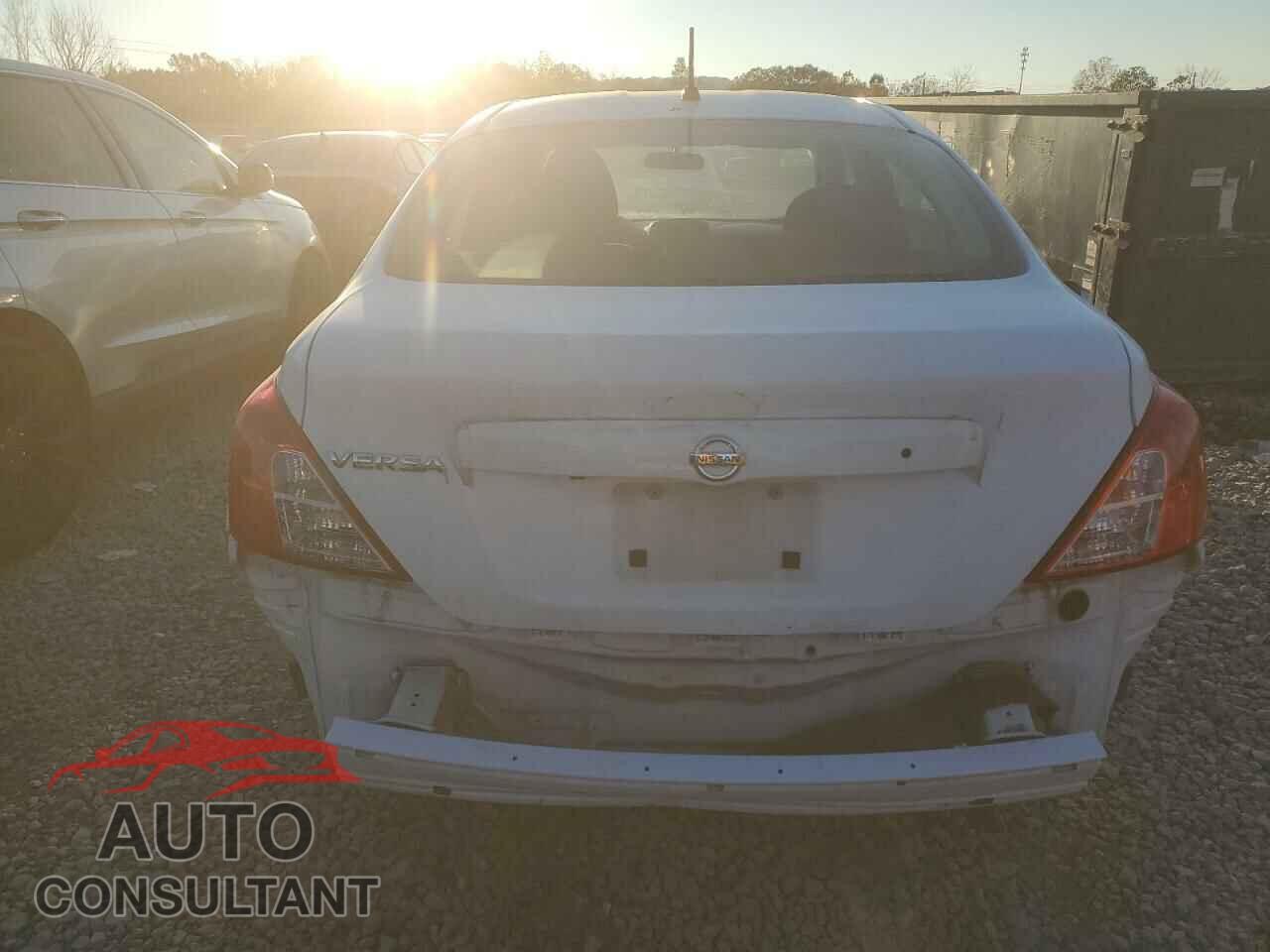 NISSAN VERSA 2019 - 3N1CN7AP4KL841508