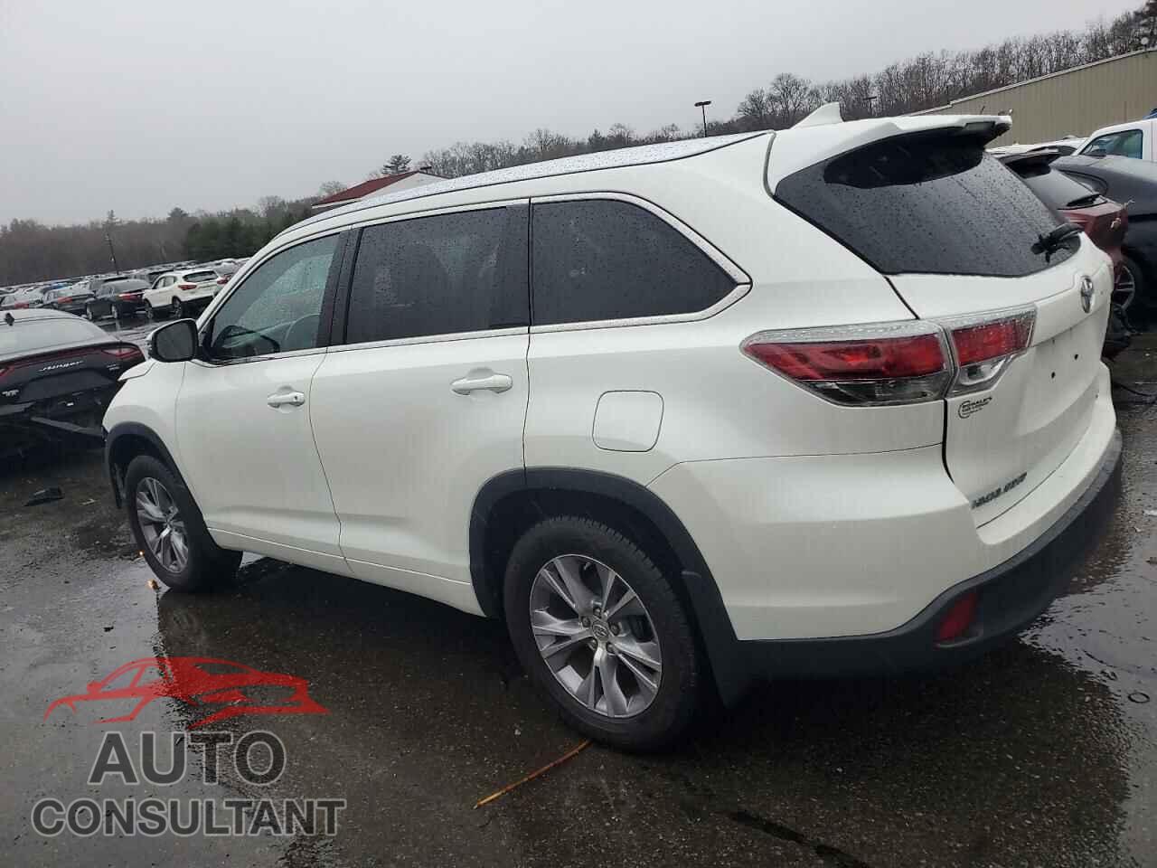 TOYOTA HIGHLANDER 2015 - 5TDJKRFH9FS155653
