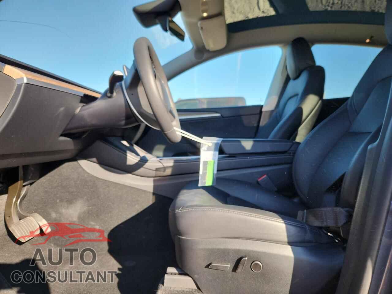 TESLA MODEL Y 2023 - 7SAYGDEEXPA210143