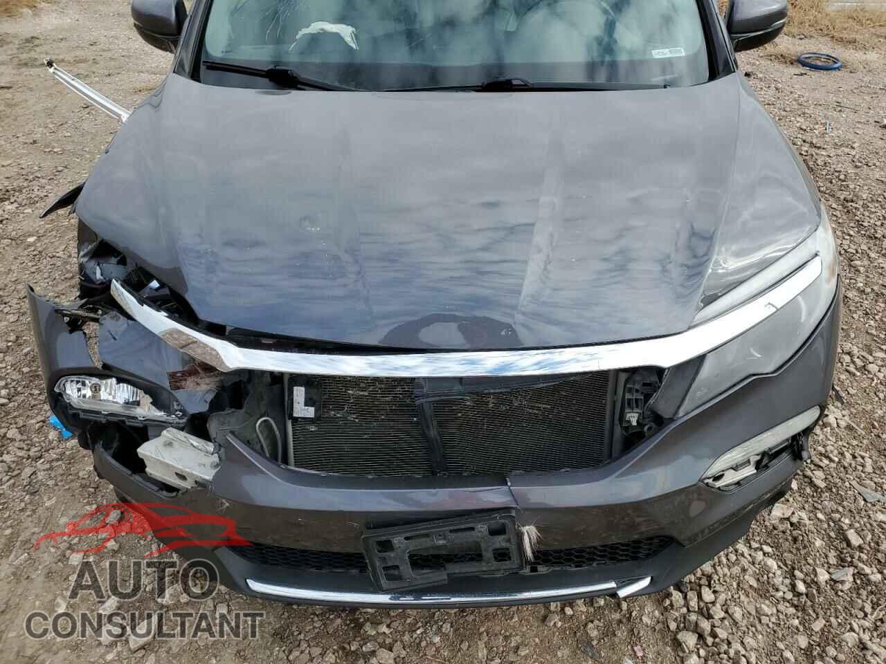 HONDA PILOT 2017 - 5FNYF6H04HB098245