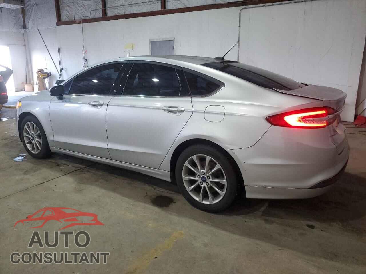 FORD FUSION 2017 - 3FA6P0H73HR370934