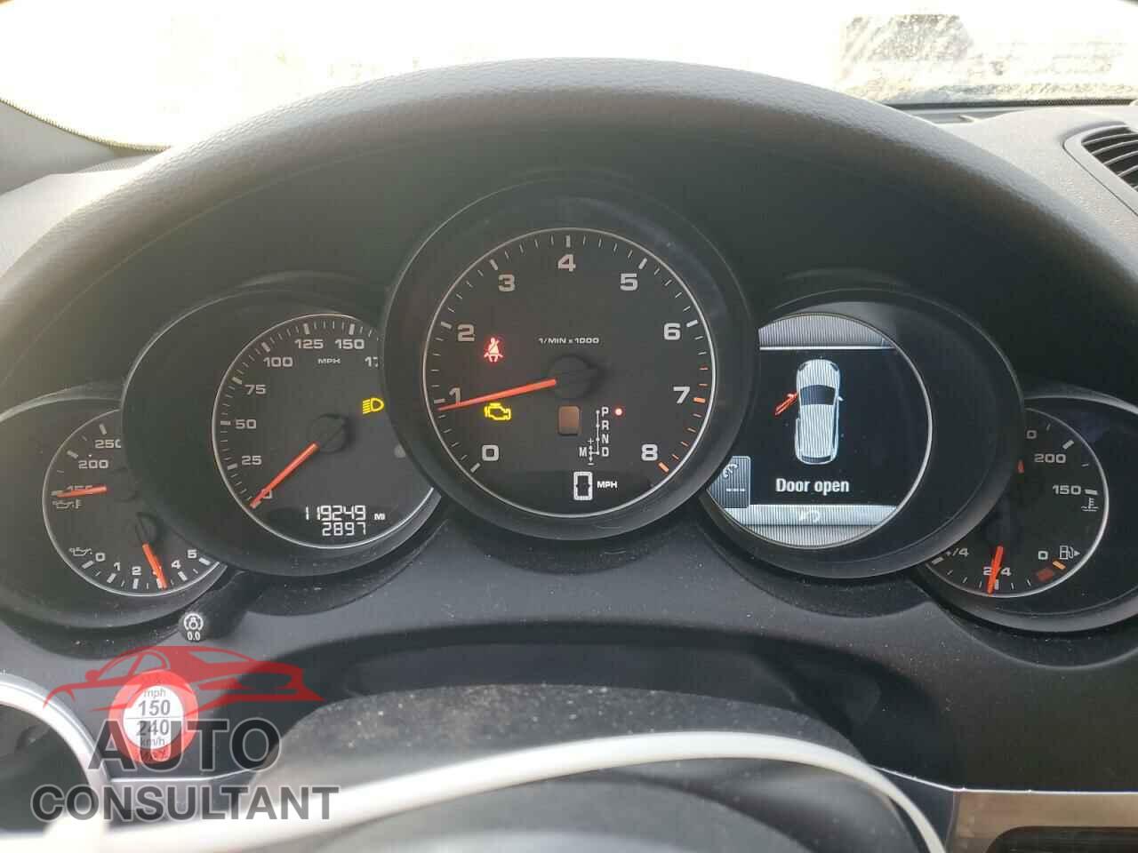 PORSCHE CAYENNE 2016 - WP1AA2A28GLA11316