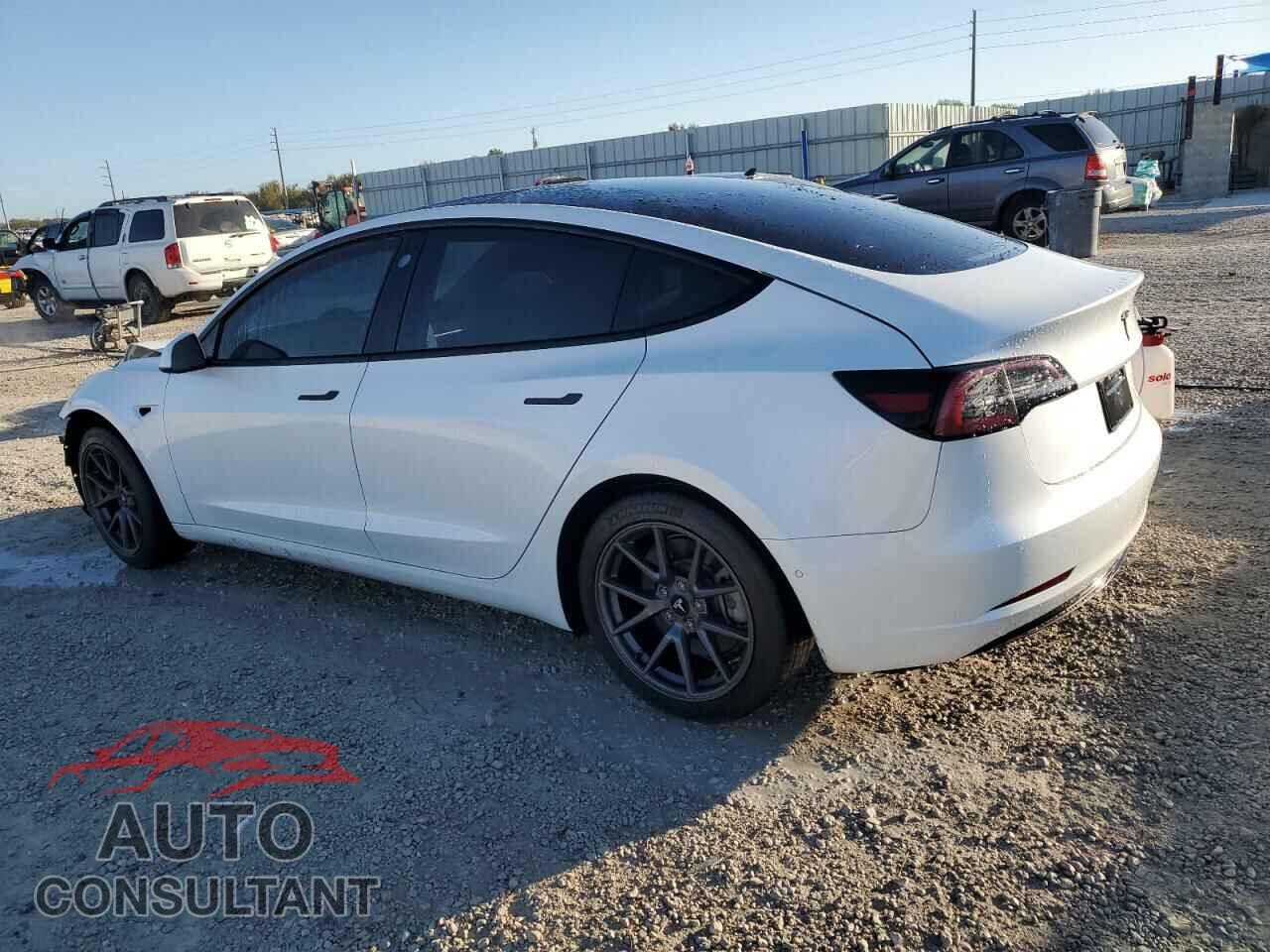TESLA MODEL 3 2021 - 5YJ3E1EA2MF868059