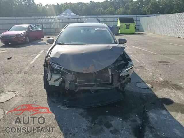 TOYOTA COROLLA 2018 - 5YFBURHE1JP778350
