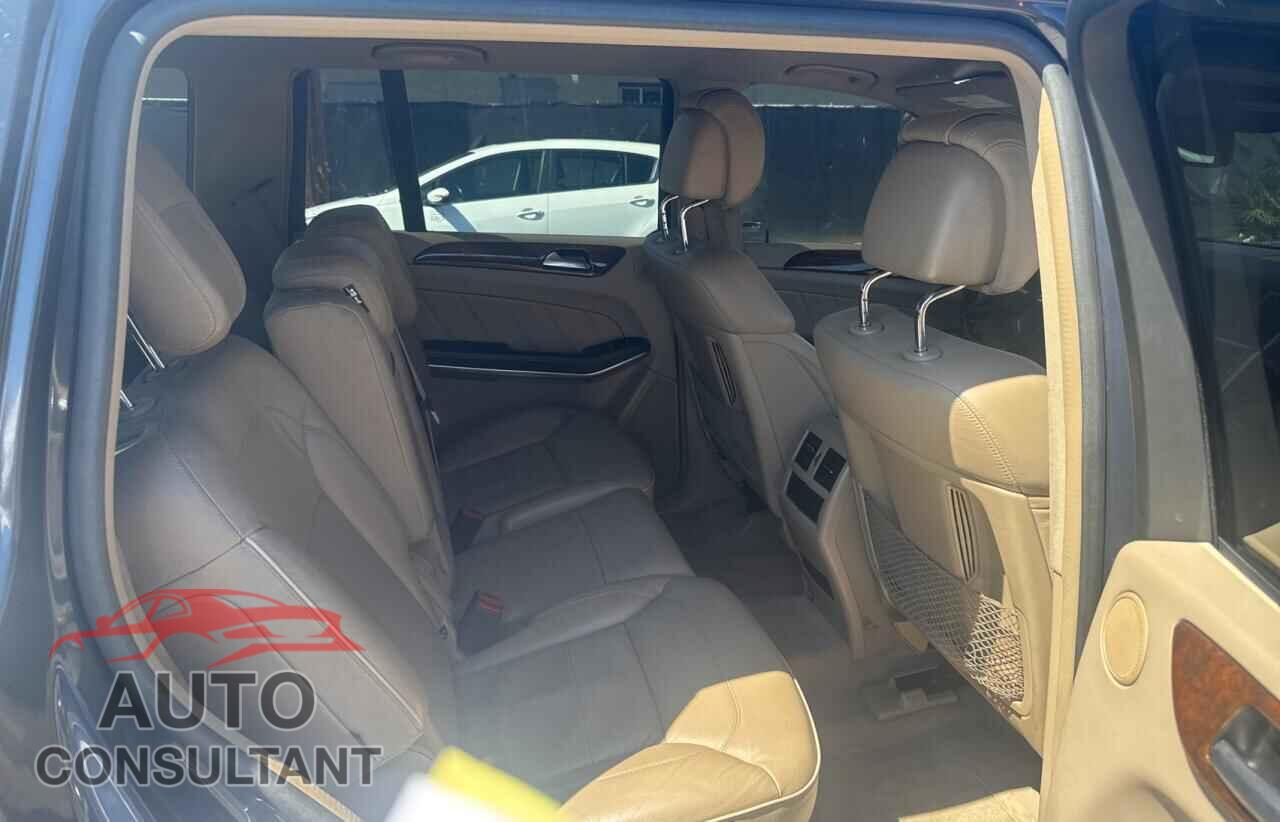 MERCEDES-BENZ GL-CLASS 2013 - 4JGDF7CE0DA257512