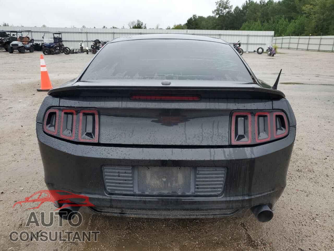 FORD MUSTANG 2013 - 1ZVBP8CF9D5283930