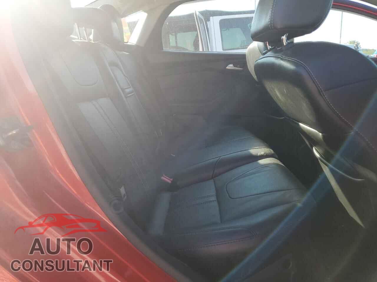 FORD FOCUS 2013 - 1FADP3F26DL145609