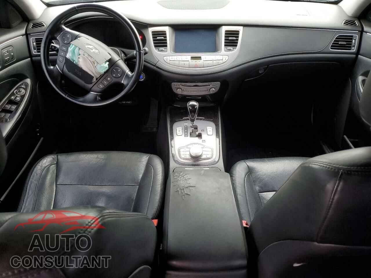HYUNDAI GENESIS 2013 - KMHGC4DH7DU219710