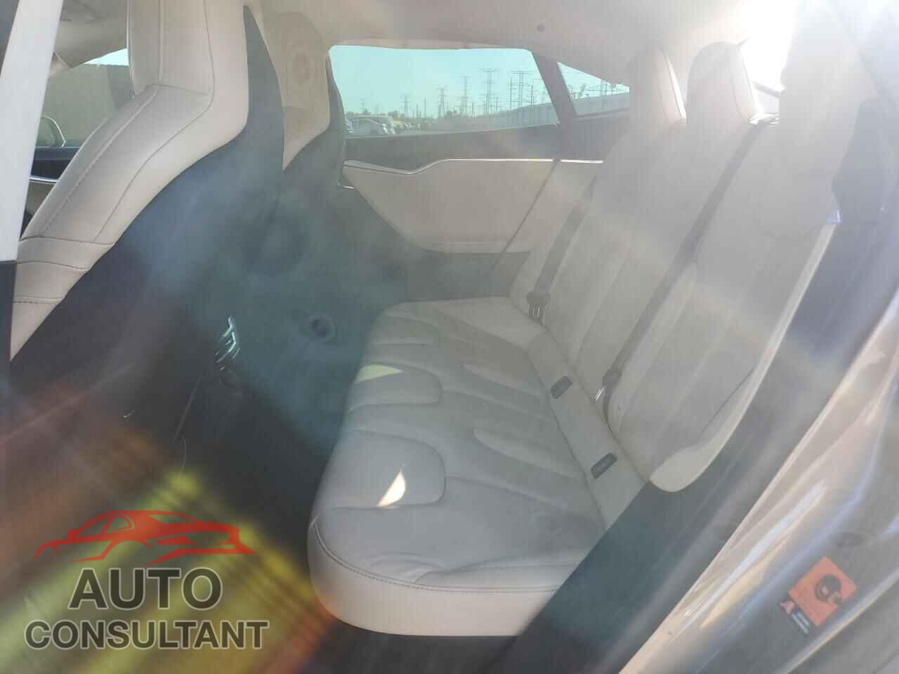 TESLA MODEL S 2016 - 5YJSA1E25GF137808