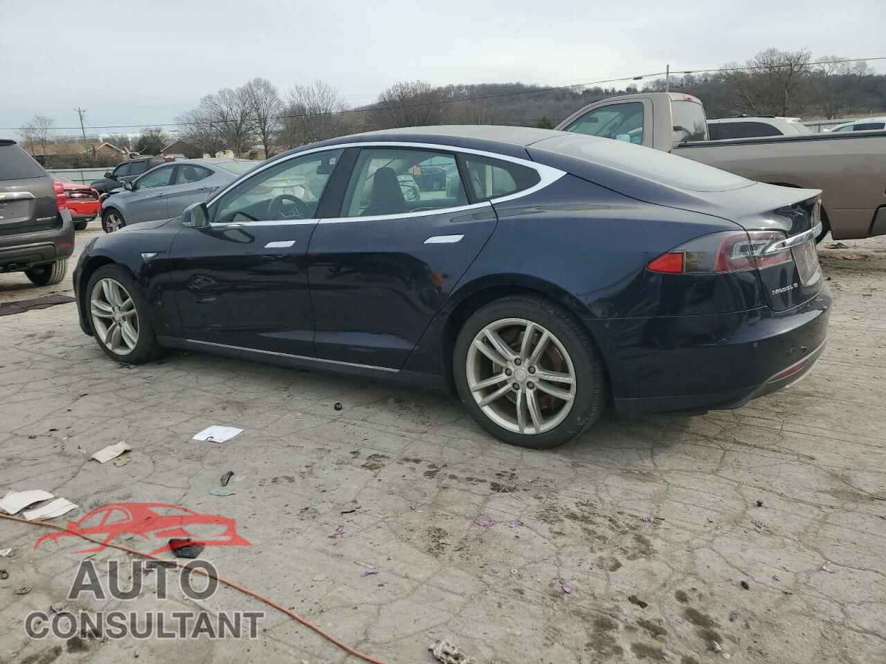 TESLA MODEL S 2013 - 5YJSA1CN4DFP21013