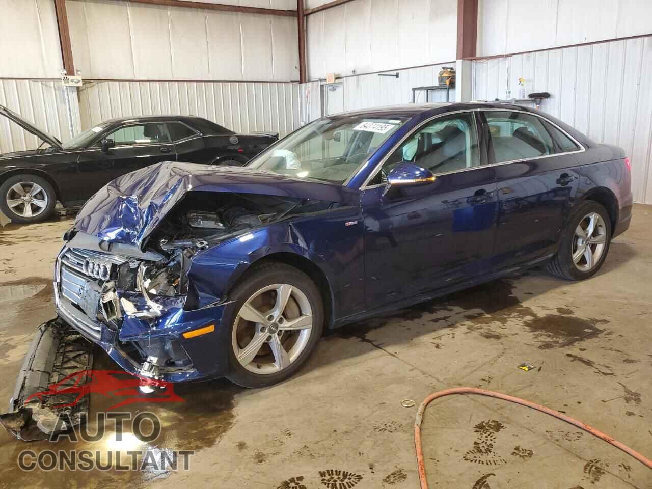 AUDI A4 2019 - WAUDNAF41KN019890